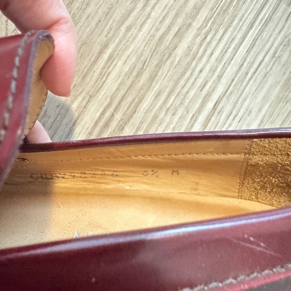 Stuart Weitzman Burgundy Leather Tassel Loafers - Picture 5 of 5